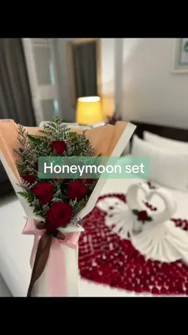 รีวิวห้องพักภูเก็ต 📍โรงแรม ถาวร ปาล์ม บีช รีสอร์ท |จัดเซ็ตห้องพักแบบ honeymoon สำหรับคู่รัก#ที่พักภูเก็ต #รีวิวที่พัก #tiktokพาเที่ยว #tiktoktravel #thavornpalmbeachresort #phuket 
