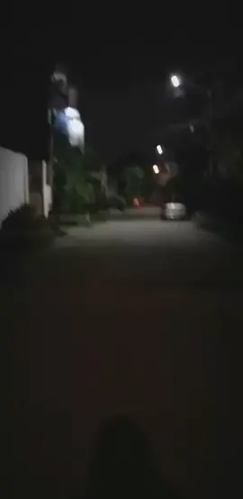 late night walk na lasing