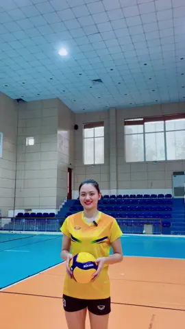 Nếu bạn chưa có đồng bọn chơi bóng chuyền cùng, thì hãy nhân cơ hội tự tập những động tác đơn lẻ nhé! 🩵🩷 #volleyball #bóngchuyền #athlete #trend #xuhuong #chuyenhaithuhoai #thuhoaivolley 