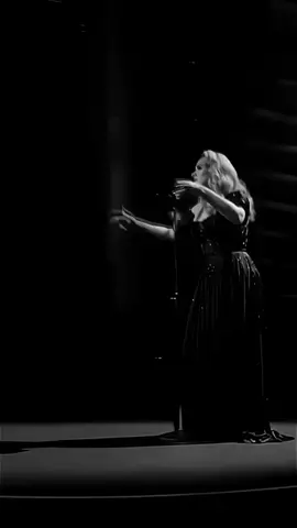 🖤 set Fire to the Rain #Adele #lyricssongs 