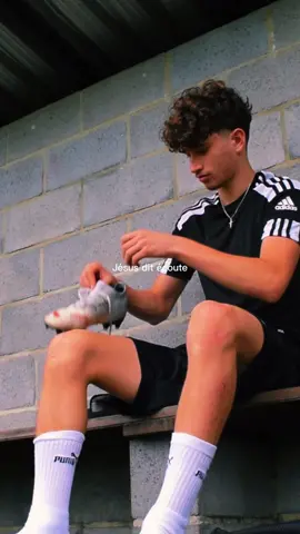 Jesus dit écoute, je viens bientôt… #pourtoi #football 