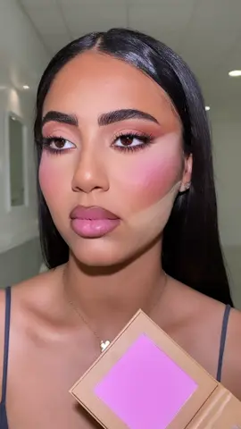 Bubblegum blush 🌸 #makeup #foryou #fy #pourtoi #blush #pink #pinkblush #viralblush #foryoupage #fypage #fypシ 
