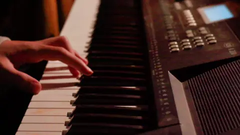 Ai muốn ngủ ngon thì hãy nghe thử bài này nha 😴 #TryItWithTikTok #pianocovers #nhactamtrangbuon #xuhuongtik #yumetohazakura #chil #mag #vm 