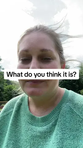 What’s your best guess? Covered well? #whatsinyourbackyard #growingplants #growplant #growinggarden #homesteadgarden #homesteadgardens #urbanhomestead #urbangarden #urbangardening #urbangardeninglife #urbangardener #urbangardenlife #homesteadgardener 