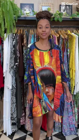 Muita perfeição neste look completo, bata estampa exclusiva indígena e brinco pena! #modafeminina #modaboho #dicasdemoda #hippiestyle #hippiechic #tendênciasdemoda #bohochic #moda #TendênciasDaModa #IdeiaDeLooks #fashiontiktok #fly #hippie #LojaDeRoupas 
