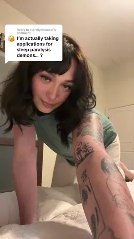 Replying to @literallyablockof 