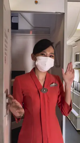 Hi! kenalan sama Air Crew Garuda Indonesia yuk! ini kita lagi dipesawat 777-300, ada yang udah pernah cobain naik pesawat Garuda tipe ini belom? #aircrew #flightattendant #cockpitcrew #cabincrew #avgeek #aviation #aviatonlovers✈️ #pramugari #pramugariindonesia #pilot #fyp #fypシ #fypage 