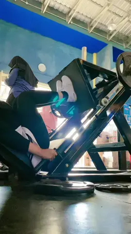 #gym #fyptiktok #women #wanitakarir #workoutstory #soundvirallfyp #trentiktok #muslimahcantik #womengym #semangatlatihan #gymmotivation #nikmatinkerjanya #wanitamuslimah #workoutmotivation #tiktokerhijab #rekomendasialatgym #fypシ゚viraltiktok☆ #overalcewekkekinian #gymjedagjedug #storysemangatkerja 