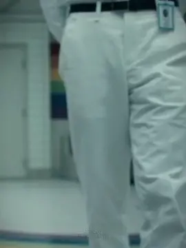 He even sit down nicely😍#ilovehenrycreel #🤍🕰#sitnext #001strangerthings #whiteclothes #henrycreel #peterballard 