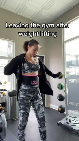 We see each other 👀 #GymTok #FitTok #gymhumor #relateable #gymstruggles #cardio #stretching #gymcomedy #fitnesshumor 