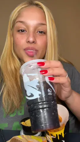 ASMR Taco Bell! #tacobell #eatingshow #eatwithme #hungrytiktok #eatingshowasmr #asmr #mukbang #fyp #crunchy #mukbangasmr #eating #asmreating #college #xyzbca #FoodTok #tiktokfood 