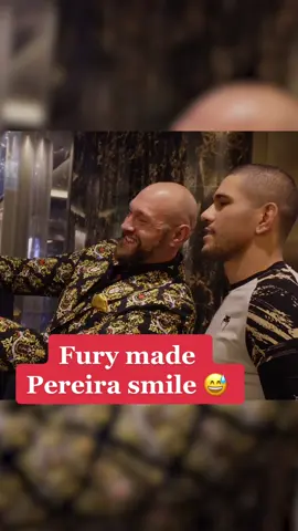#TysonFury #AlexPereira #UFC #mma #boxing (via AlexPoatanPereia/YT)