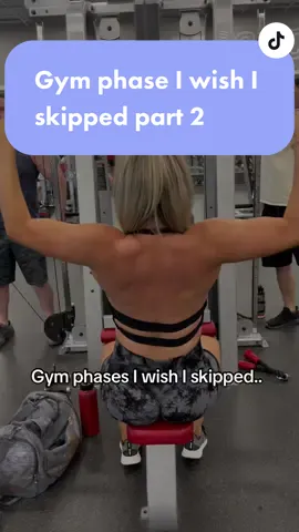 Regrets 😮‍💨 I have to carry the heavy coolers now. #backworkoutforwomen #backday #gymmotivation #gym #musclemommy #MomsofTikTok 