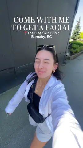 My skin is GLOWING after this✨🤍 Use SABRIENA23 when booking for 20% off😘 #vancouverbc #burnabybc #thingstodoinvancouverbc #facialvancouver #bellamd #americanlivingincanada 
