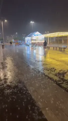 مطر الليل 🥹🤍 #fyp #المدينة #foryou #explor #