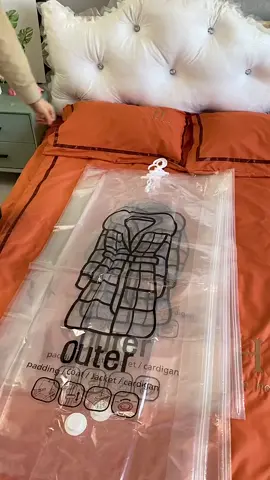 Hanging Vacuum Storage Bags for Clothes #vacuumseal #storagebag #bag #seal #clothes #tiktok #fyp #konco #aliexpresskonco 
