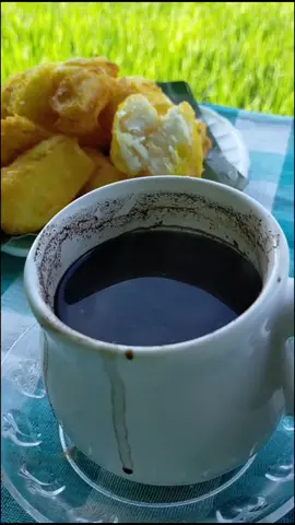 #kopipinggirsawah #sarapanpagi #kehidupanpedesaan 