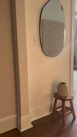 Obsessed with the organic irregular shaped mirrors from @Amazon Home Instantly elevates a space 😍 • • #organicmodern #homedecor #mirrors #mirror #enrtryway #entrywaystyling #Home #cozy #cozyhome #neutralhome #aesthetic #elevated #elevatedhomedecod #organicmirror 