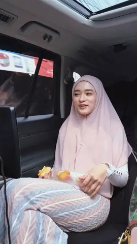 Mau kemana kita hari ini?? 🥰