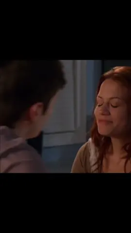 He was so happy when she told him🥹 #onetreehill #nathandhaley #fyp #relatable #Love #romance #tutortolover #younglove #highschool #ravens #basketball 
