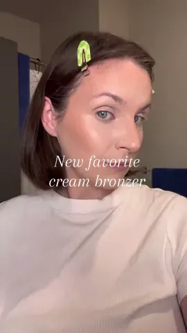 Picked this up on a whim and i havent used any other cream bronzer since! @REVOLUTION #creammakeup #creambronzer #beauty 