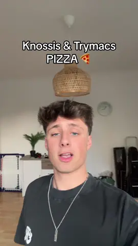 Es ist auf jeden Fall ne Pizza hahah #knossi #trymacs #pizza #happyslice 