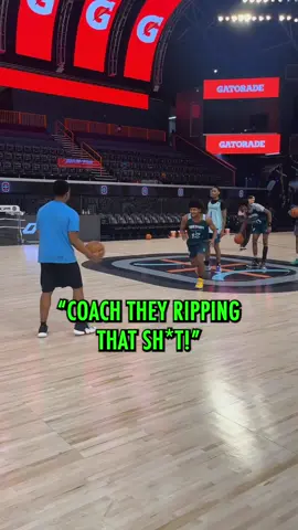 Coach gotta tighten up that handle 😭 #ote #hoops 