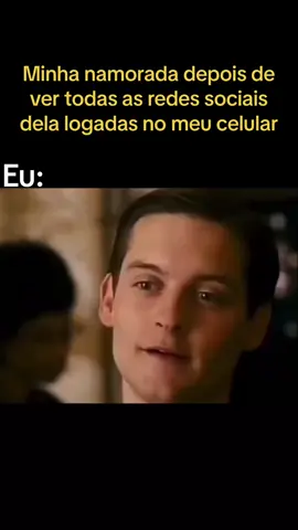 Ela depois de ver o insta, twitter e ate o pintereste logado no meu cell kkkk #viralvideo #memestiktok #comoissofoipararai #memetobey 