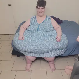 Smile at a stranger. It won't cost you a penny, but it could make a world of difference to them. Always remember you are enough just the way you are because you are amazing! (Big soft cuddly hug)  😘#celestialsusanne #Fyp #foryou #fattest #weightgain #fat #gainer #explore #Lifestyle #fatgirl #bigbelly #feedee #biggirl #weightgainjourney #bbwlove #belly #bellyfat #comments #commentsection #positive #positivevibes #positiveenergychallenge #positiveenergy #stopbullying #stop #adoptdontshop 
