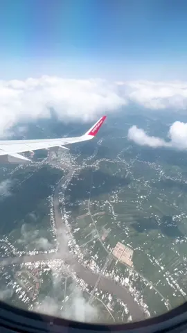 Khoảnh khắc máy bay 