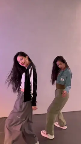 2ne1 MASH UP was so much funnn❤️ #BABYMONSTER #베이비몬스터 #RUKA #루카 #ASA #아사 #AHYEON #아현 #HARAM #하람 #RORA #로라 