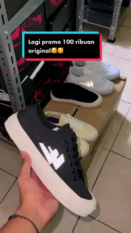 Nih yang kamu cari join live kita aja ya ges#aekoshoes #brandlokal #produklokal #aeko #lokalbrand #fyp #RekomendasiSepatu 