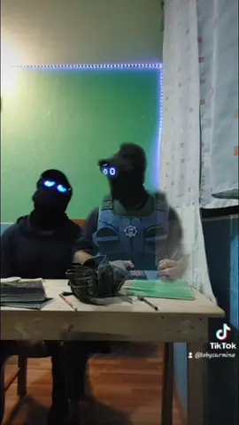mi loco dele pa fuera 😡#entretenimiento #yawey #clase #profesor #escuela #videosrandom  #humor #jajaja #horadeaventura #jake #gracioso #cosplay 