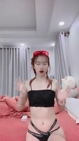 ក្បាច់អីក៏ចេះ សព់ចាប់ខ្លាក៏ចេះ🤣