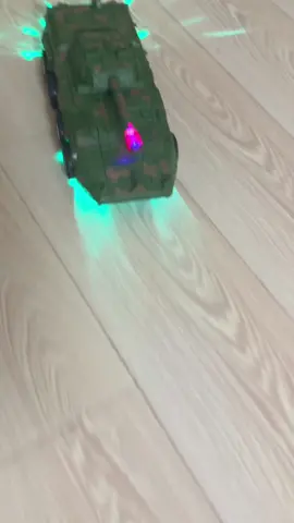 Xe tăng biến hình có nhạc cực ngầu luôn nha#dochoithongminh #TryItWithTikTok #xuhuong 