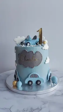 Happy B-day baby🩵…Cutest Car Cake 🚙 #firstbirthday #firstbirthdaycake #carcake #cutecarcake #babycar #cars #babycake #leicesteruk #thorpeastley #newlubbesthorpe #leicester #leiceatershire #instacakedesign #cakedecorating #cakeartist 