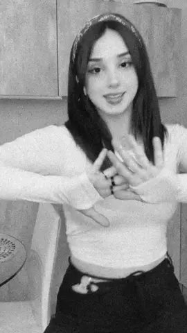 #CapCutVelocity #CapCut ❤️#CapCut #plantillas_edits #deargia😍 #tesalienparati? #paratii #tiktok #tiktok #babylove #plantillas_edits 