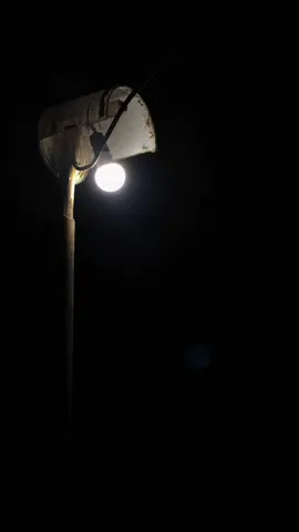 Tidur lebih baik, daripada menghawatirkan takdir. Semangat untuk para pejuang ekonomi!#vibesmalamhari #storymalamhari #videovibesestetik #aestheticvideo #sad #tiktokforyoustage #langitaesthetic #storywavibesmalam #storyfirmantuhan #sadlagu #videoestetik 