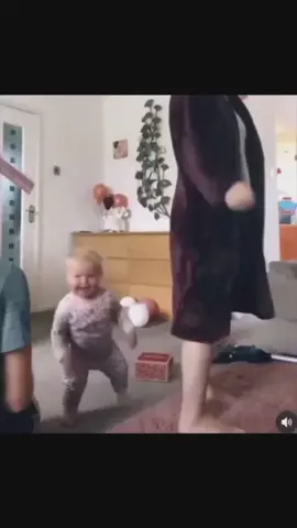 #freestyle #techno #disco#fyp #fypシ゚viral #viralvideo #clubbing #babiesoftiktok #babylove #baby 