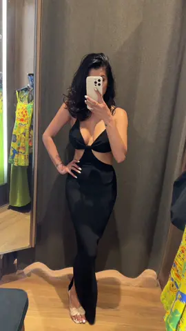 Whats going on with high street TRENDS!?! 🤷🏻‍♀️🤦🏻‍♀️🤮  #40plusandfabulous #mumswithstyle  #next #nextfashion #hm #handm #trends #fashioninspo #hmhaul2023 #primarkhaul #nexthaul #fashiontiktok #fashion #OOTD #outfitideas #outfitinspo #mumsoftiktok #mumsoftiktok #40andfabulous 