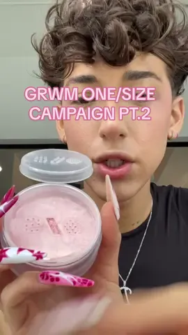 Getting ready to shoot @onesize mew PUSS PINK powder🤭#beauty #grwm #makeup #onesizepowder 