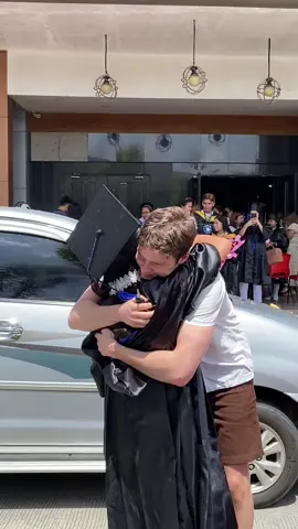 Meeting him again for the third time😭🫶 #ldrcouple #forevermore #afam #foryou 