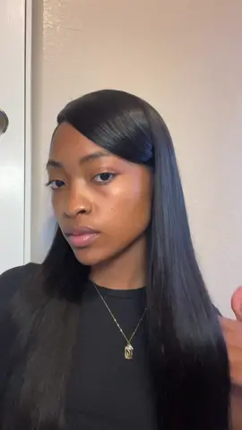 Side part on my glueless wig from @Dorsanee Hair 🧡 So pretty, link in my bio! #Dorsanee #Dorsaneehair #gluelesswig #weargowig #humanhair #wig #DorsaneeWig #fyp 