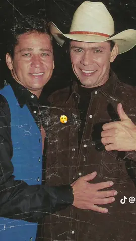 #trechosdesertanejo #sertanejosofrência #músicasertaneja #letrasdemúsicas #country #rodeio #mundosertanejo #statuscountry #madeinroça #modãosertanejo #leonardocantor #leonardo #leandroeleonardo #modao 