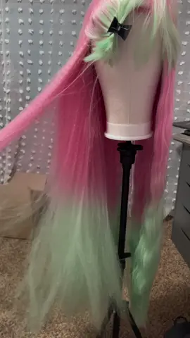 My mitsuri wig! Styling it section by section 🤪 #mitsuri #mitsuricosplay #mitsuriwigstyling #mitsurukanroji #demonslayer 