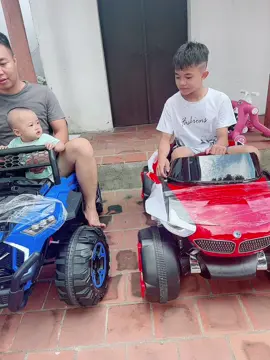 Xe ô tô địa hình cho bé  hình cá mấp có điều khiển tư xa 4 động cơ#xedochoichobe #sieuthidochoi #thegioixe #thegioisua #xevespa #beboichobe 