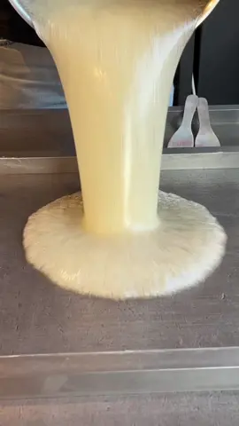 Gotta love these sounds 🫶🏻 #handmade #candy #asmr #satisfying #fy #foryou #fyp #voorjou 