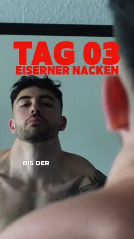 TAG 03 — EISERNER NACKEN💥  Ein stabiler Hals / Nacken macht dich nicht nur deutlich attraktiver, es stabilisiert dich für zukünftige Unannehmlichkeiten im Nacken und oberen Wirbelsäulenbereich💯 #eisernernacken #nackentraining #breiterhals #halsmuskeln #stiernacken #homeworkout #challenge #halschallenge #Fitness #muskelaufbau