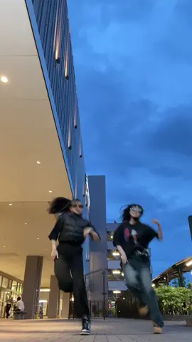 友達の痛いストーリー教えて🤲🏻#ダンス #dance #ストリートファッション #韓国ストリート #流行りそう #チグハグ #懐かしい #初投稿 