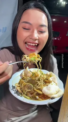 Apa nama orang jawa jaman dulu kebanyakan jimin yaah? 😅📍Tahu Campur Pak Djimin Jl. Pasar Kembang, Surabaya #fyp #kuliner1menit 